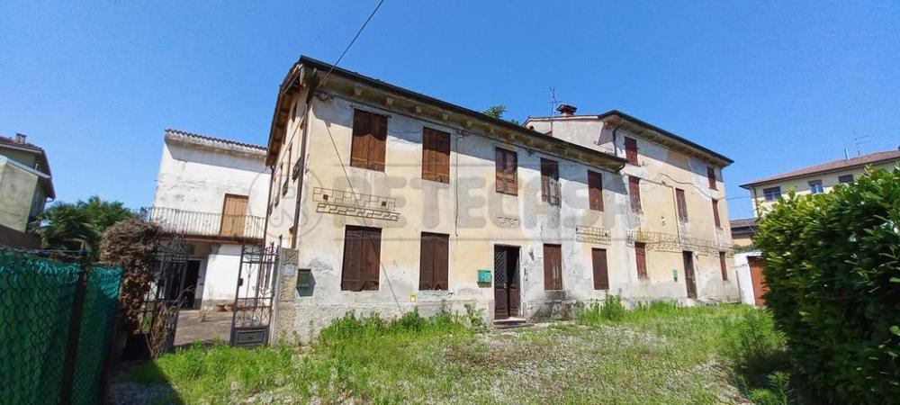 casa indipendente in vendita a Vicenza in zona Ferrovieri