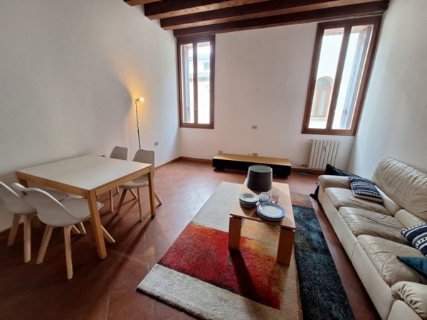 appartamento in vendita a Vicenza in zona Centro Storico