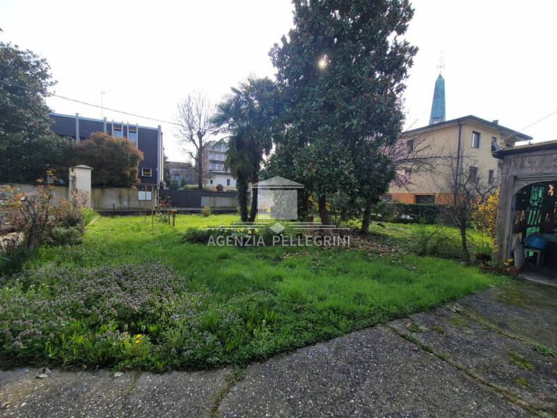 villa in vendita a Vicenza in zona Centro Storico
