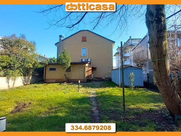 casa indipendente in vendita a Vicenza in zona Sant'Andrea