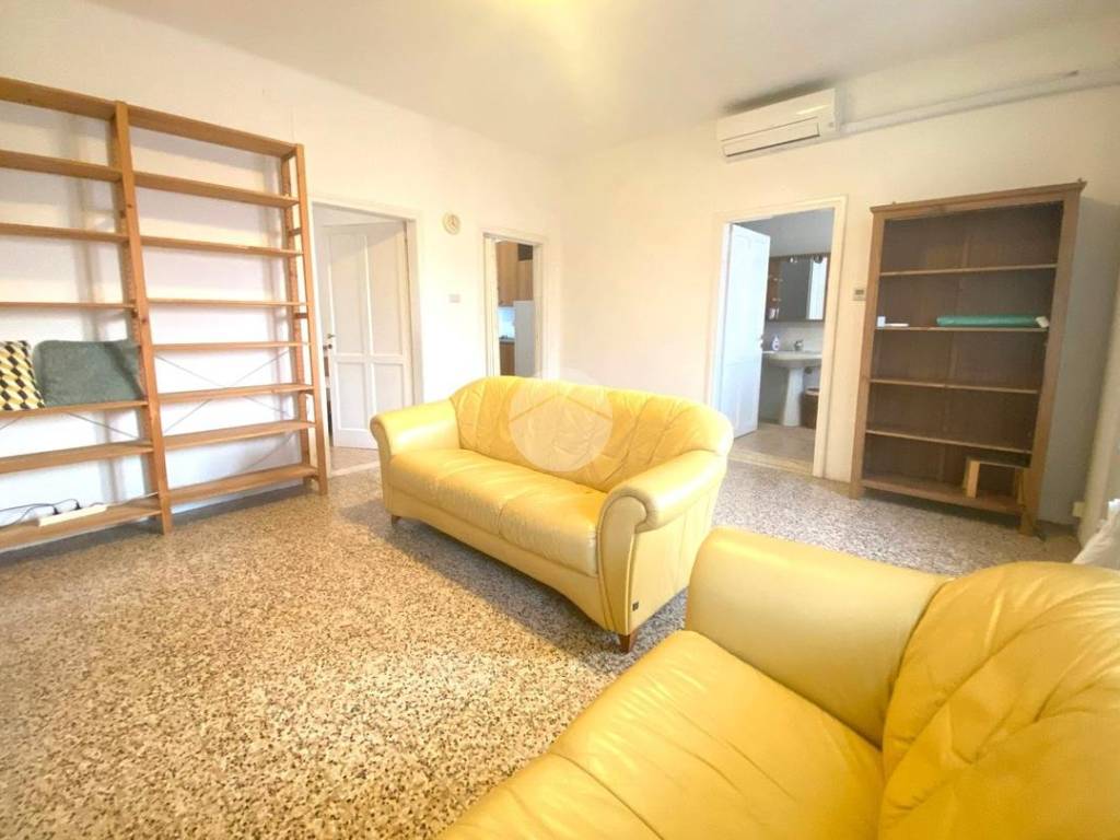 appartamento in vendita a Vicenza in zona Saviabona
