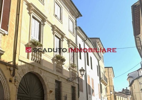 appartamento in vendita a Vicenza in zona Centro Storico