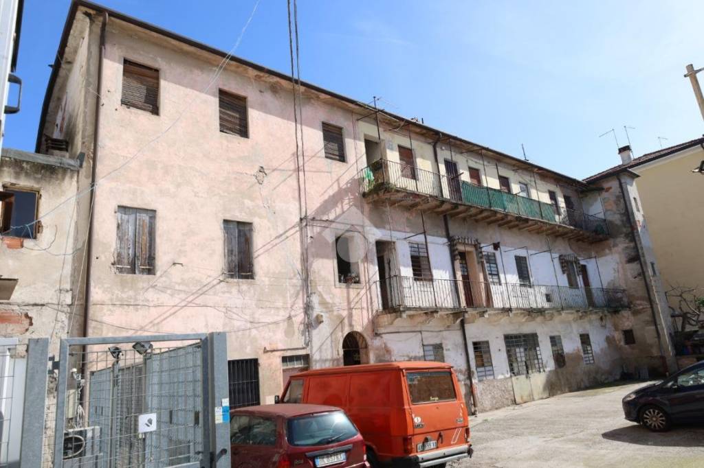 appartamento in vendita a Vicenza in zona Sant'Andrea