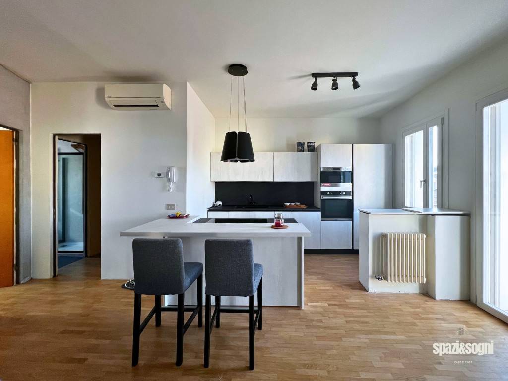appartamento in vendita a Vicenza in zona Centro Storico