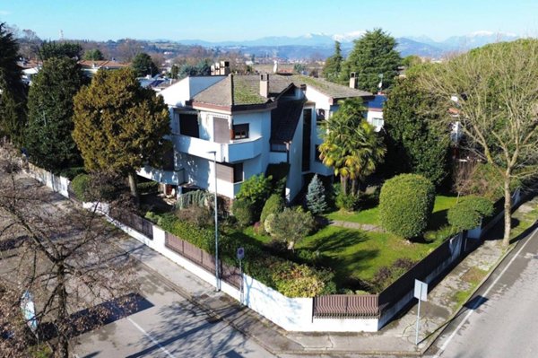 casa indipendente in vendita a Vicenza in zona San Bortolo/San Paolo