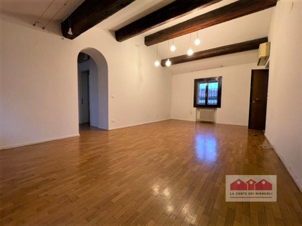 appartamento in vendita a Vicenza in zona Centro Storico