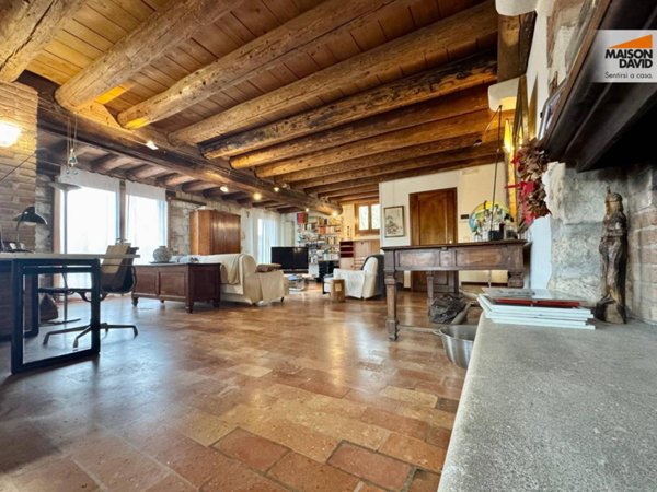 casa indipendente in vendita a Vicenza in zona Monte Berico