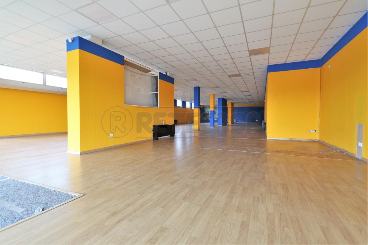 locale commerciale in vendita a Vicenza