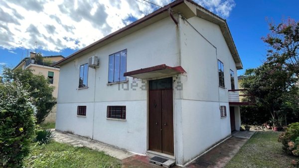 casa indipendente in vendita a Vicenza