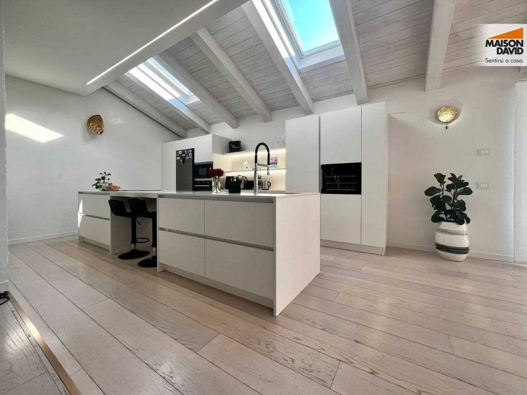 casa indipendente in vendita a Vicenza in zona Borgo Berga