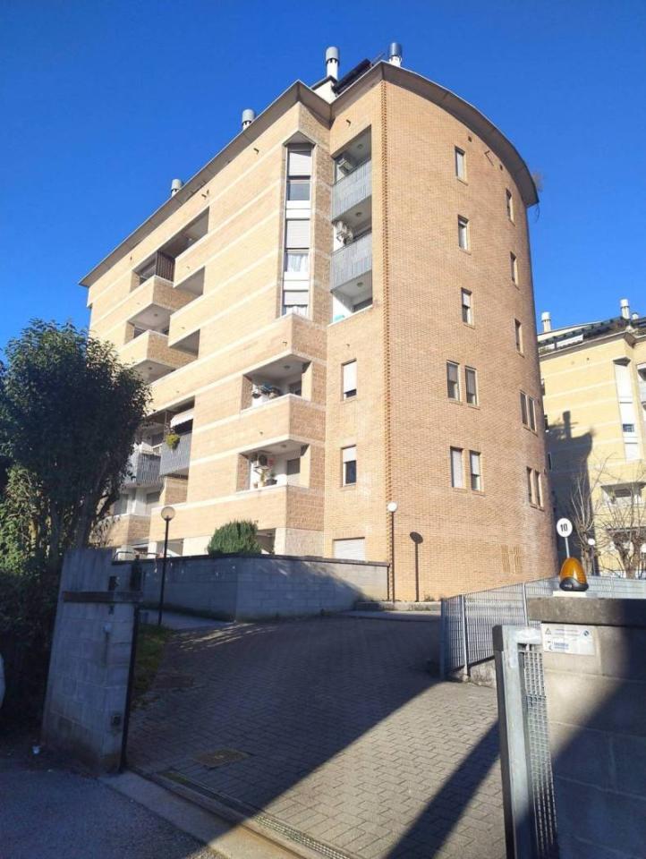 appartamento in vendita a Vicenza in zona Cattane