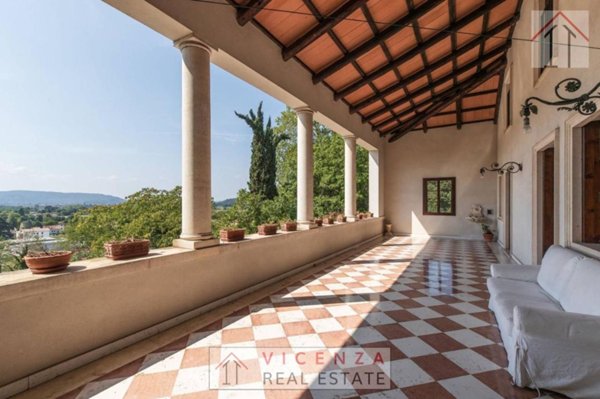 casa indipendente in vendita a Vicenza in zona Villaggio del Sole