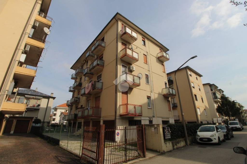 appartamento in vendita a Vicenza in zona Pio X