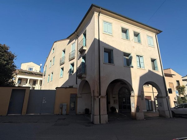 appartamento in vendita a Vicenza in zona Borgo Berga