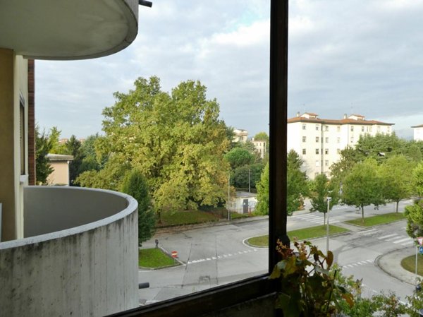 appartamento in vendita a Vicenza in zona Cattane