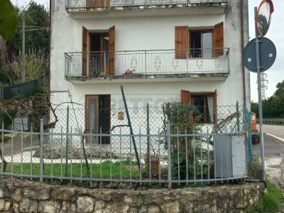 casa indipendente in vendita a Vicenza