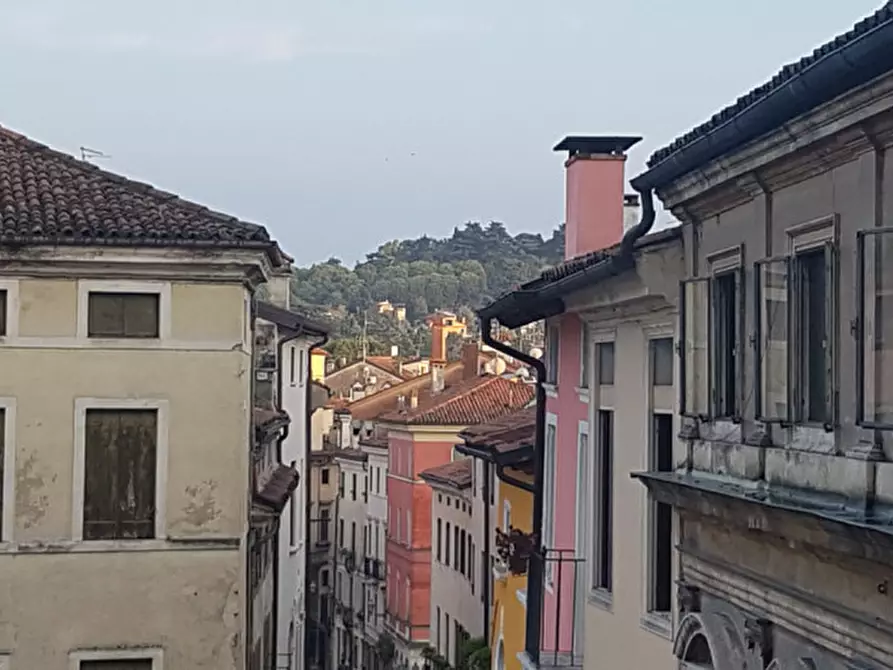 appartamento in vendita a Vicenza in zona Centro Storico