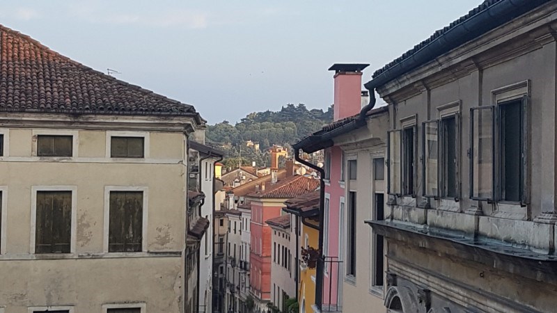 appartamento in vendita a Vicenza in zona Centro Storico