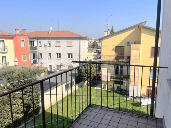 appartamento in vendita a Vicenza in zona Ferrovieri