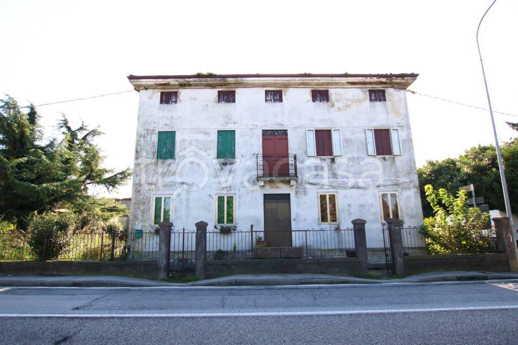 casa indipendente in vendita a Vicenza in zona Centro Storico