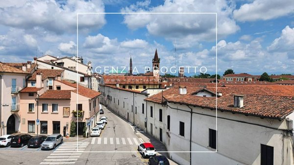 appartamento in vendita a Vicenza in zona Centro Storico