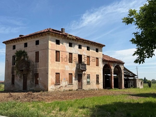 appartamento in vendita a Vicenza in zona Maddalene