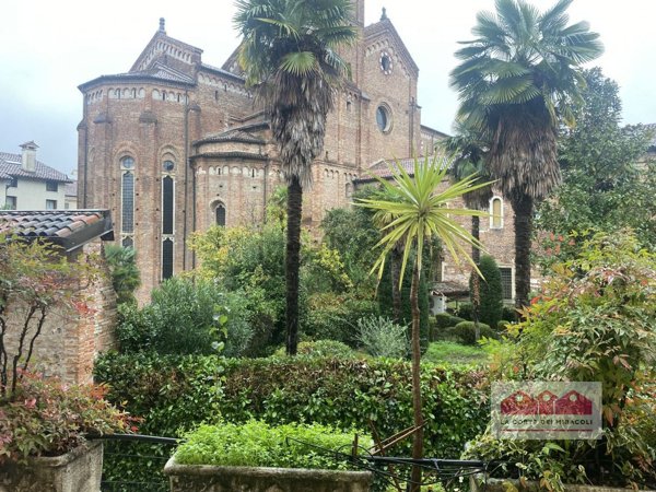 appartamento in vendita a Vicenza in zona Centro Storico