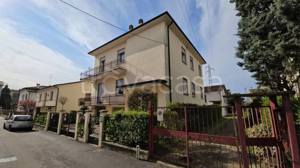 appartamento in vendita a Vicenza in zona Centro Storico