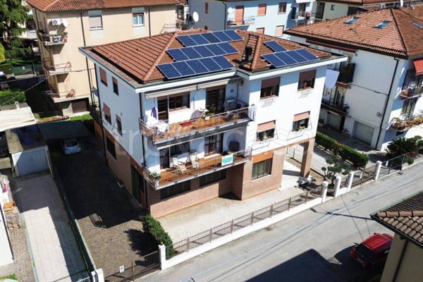 casa indipendente in vendita a Vicenza in zona Pio X