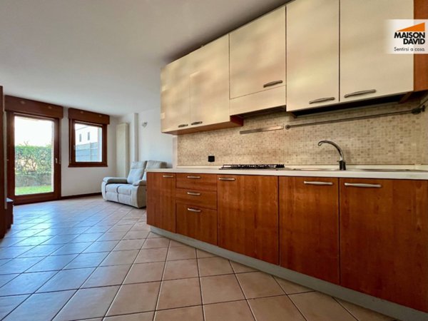appartamento in vendita a Vicenza in zona San Lazzaro/Pomari