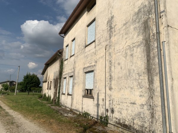 casa indipendente in vendita a Vicenza in zona San Bortolo/San Paolo