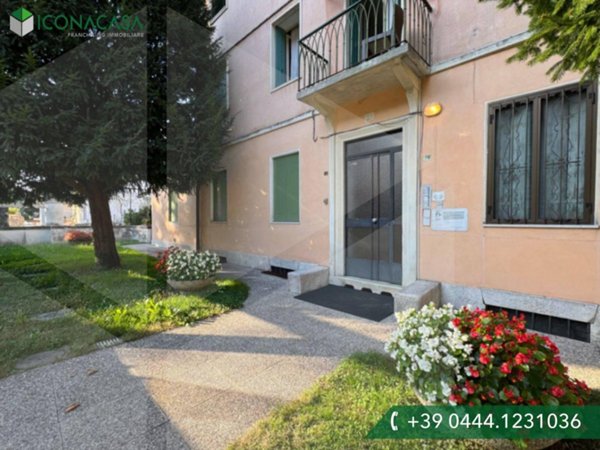 appartamento in vendita a Vicenza in zona Cattane