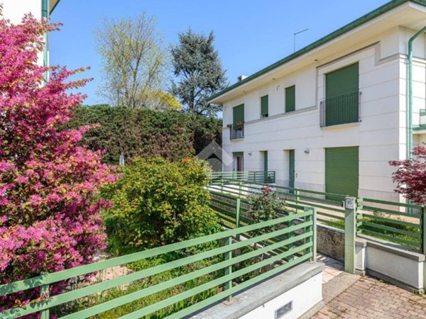 appartamento in vendita a Vicenza in zona Villaggio del Sole