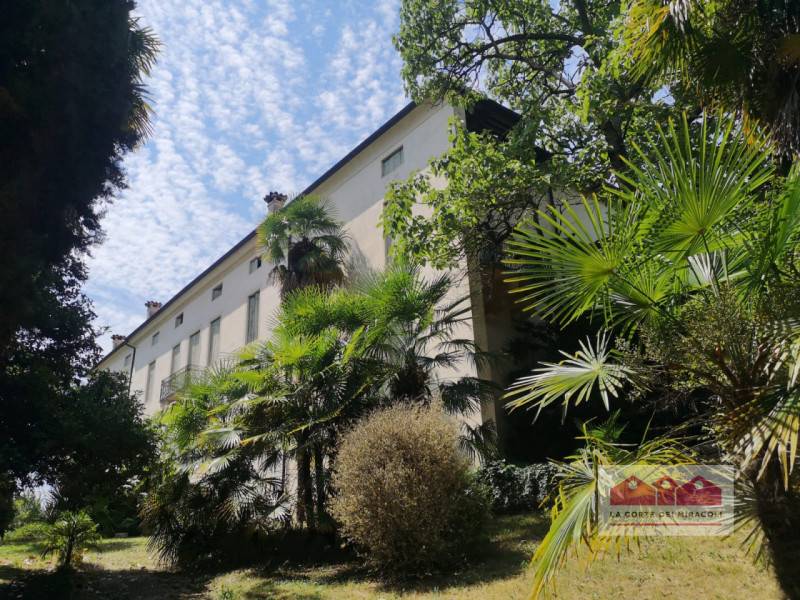 villa in vendita a Vicenza in zona Centro Storico