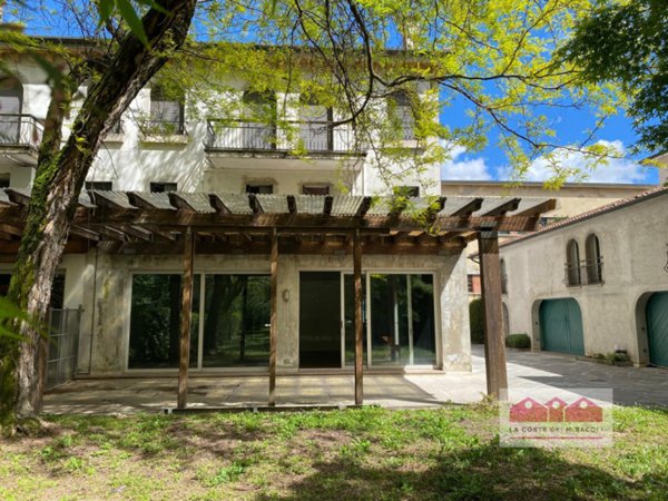 casa indipendente in vendita a Vicenza