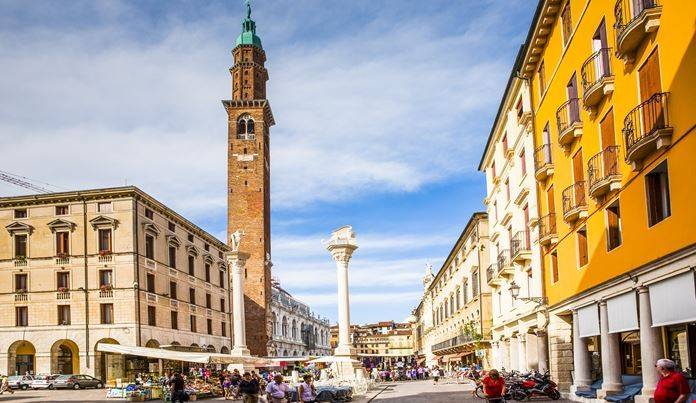 intera palazzina in vendita a Vicenza in zona Centro Storico