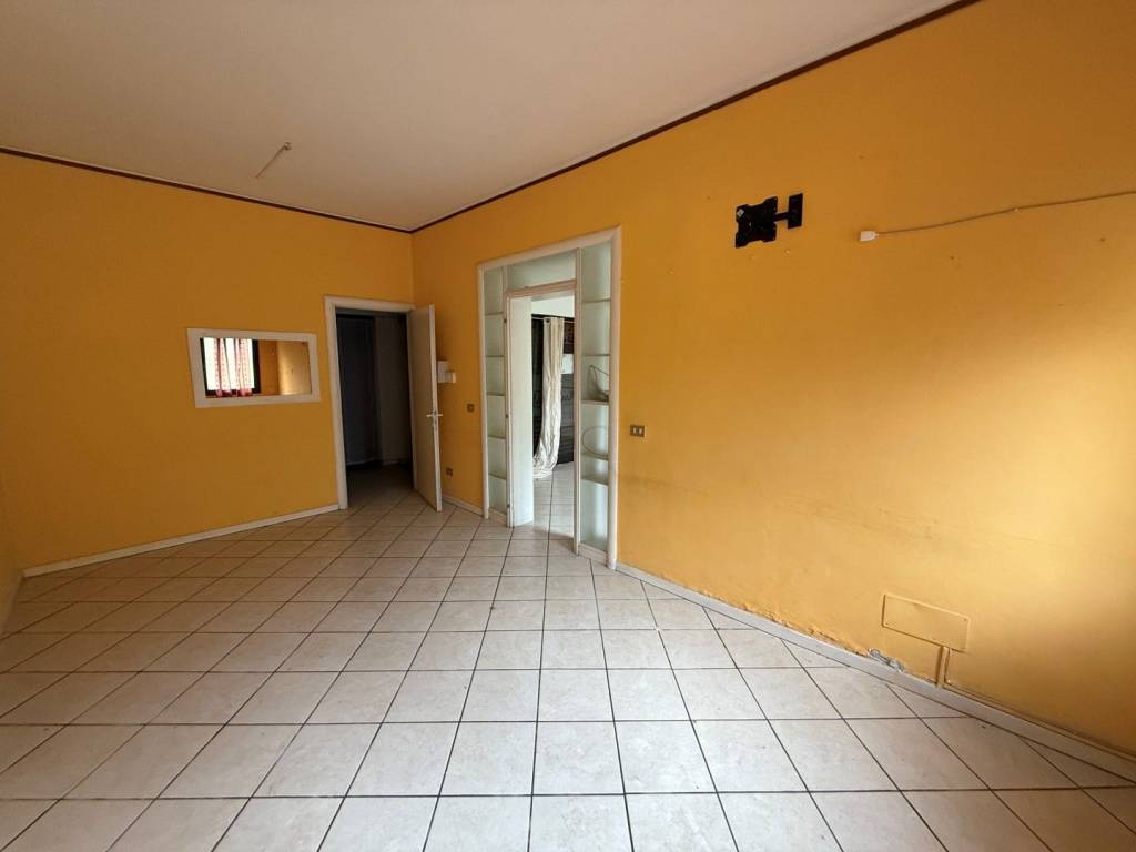 ufficio in vendita a Vicenza in zona Saviabona