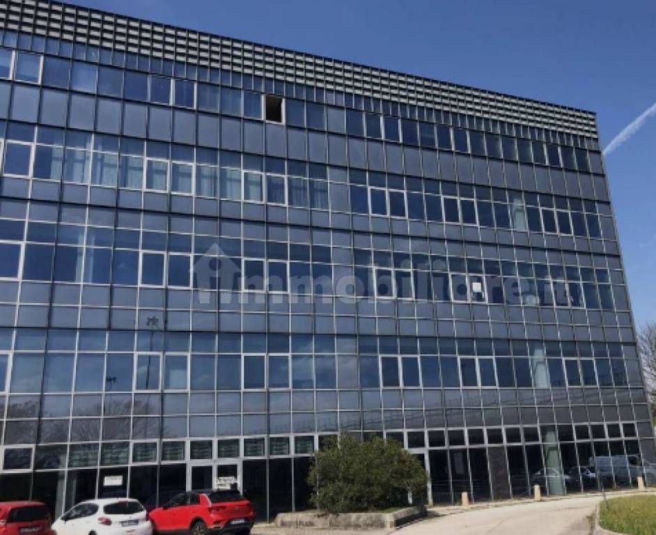 ufficio in vendita a Vicenza in zona San Lazzaro/Pomari