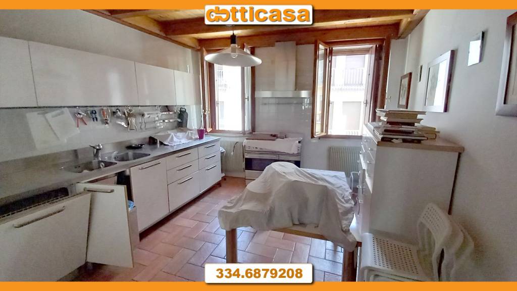 casa indipendente in vendita a Vicenza in zona Centro Storico