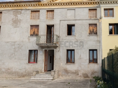 casa indipendente in vendita a Vicenza