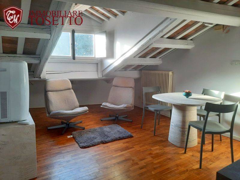 appartamento in vendita a Vicenza in zona Centro Storico