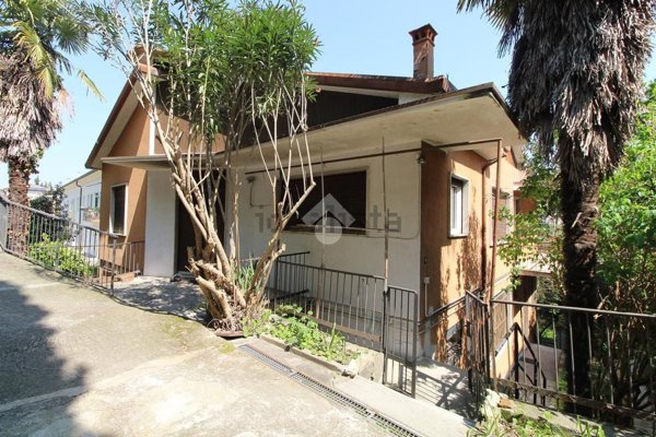 casa indipendente in vendita a Vicenza in zona Borgo Berga