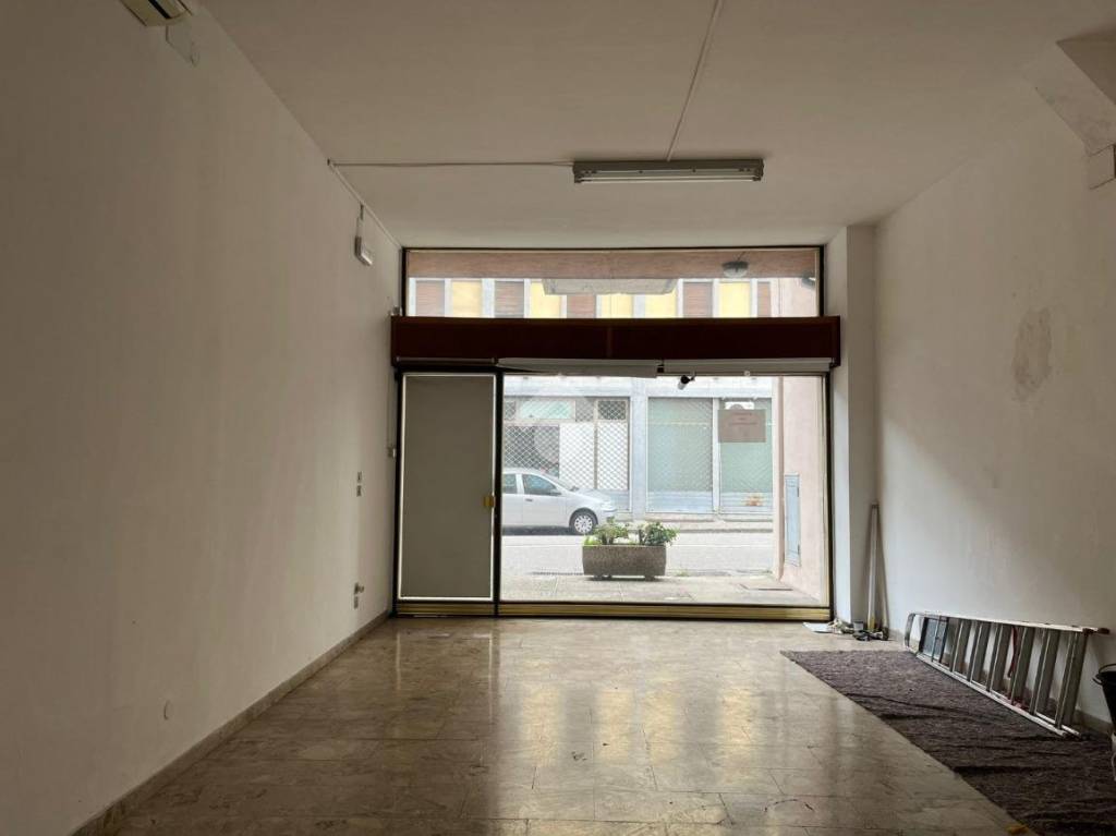 negozio in vendita a Vicenza in zona San Felice