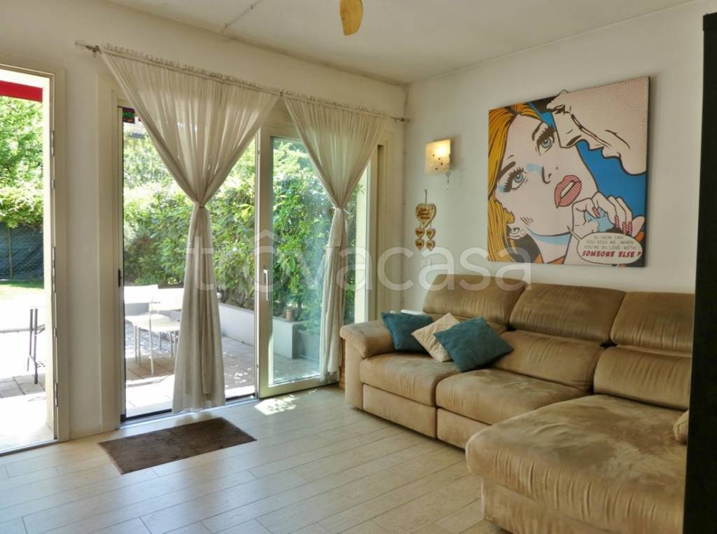 casa indipendente in vendita a Vicenza in zona Laghetto