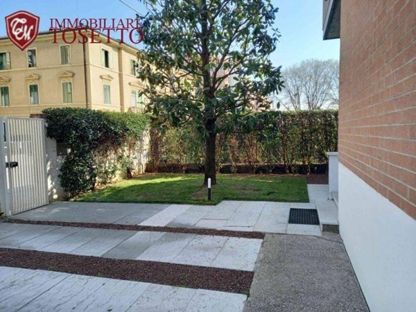 appartamento in vendita a Vicenza in zona Cattane