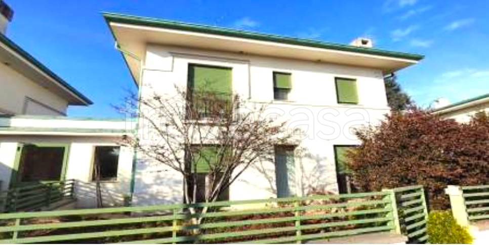 casa indipendente in vendita a Vicenza in zona Cattane