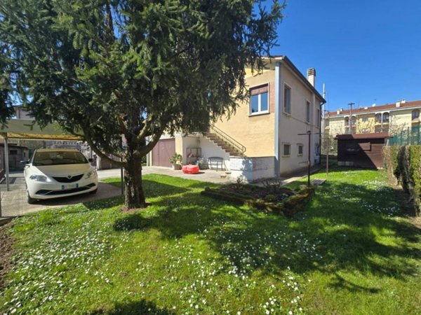 casa indipendente in vendita a Vicenza in zona San Felice