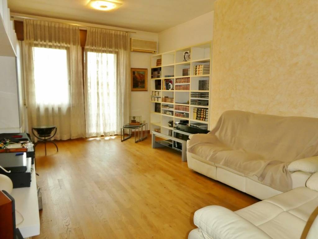 appartamento in vendita a Vicenza in zona San Bortolo/San Paolo