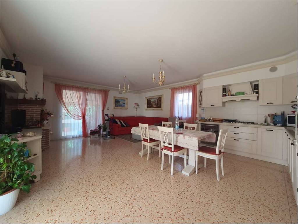 casa indipendente in vendita a Vicenza in zona San Felice
