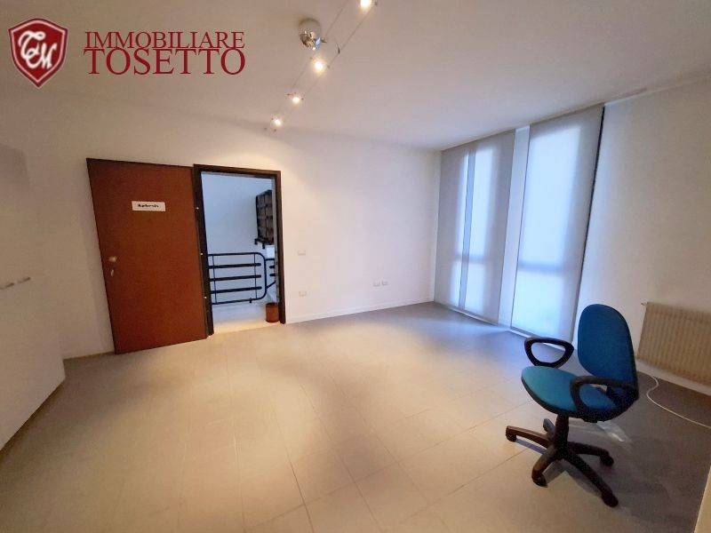 ufficio in vendita a Vicenza